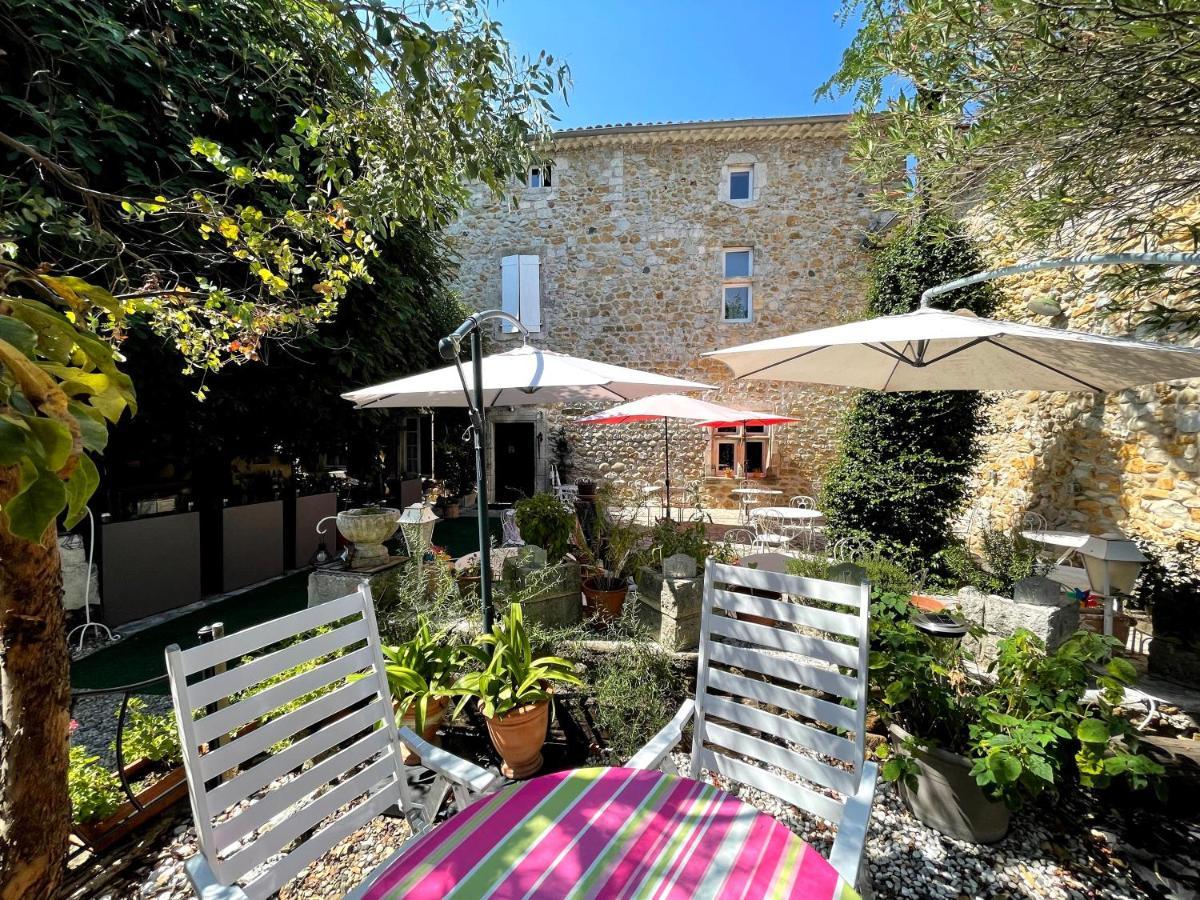 Le Manoir Du Raveyron Hotel Vallon-Pont-dʼArc Eksteriør billede