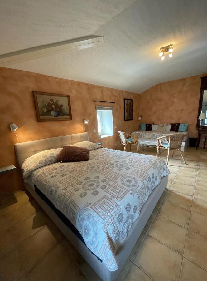Le Manoir Du Raveyron Hotel Vallon-Pont-dʼArc Eksteriør billede