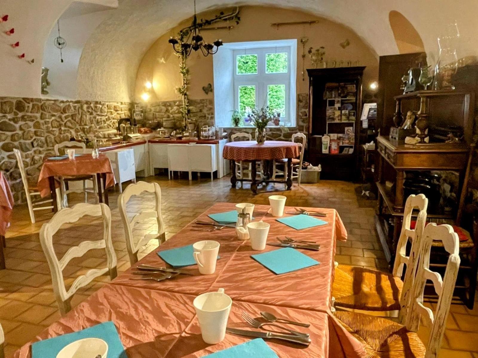 Le Manoir Du Raveyron Hotel Vallon-Pont-dʼArc Eksteriør billede