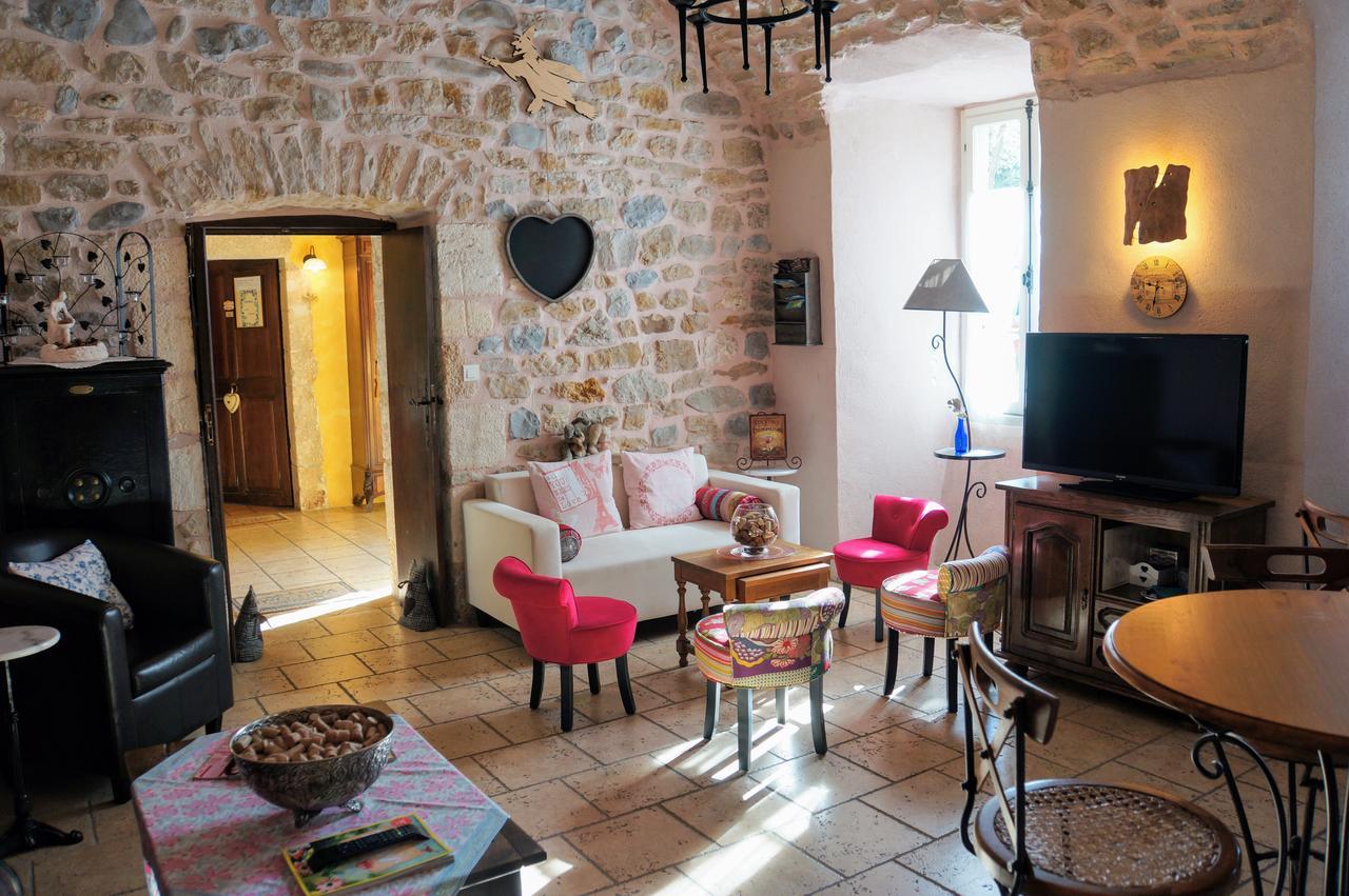 Le Manoir Du Raveyron Hotel Vallon-Pont-dʼArc Eksteriør billede